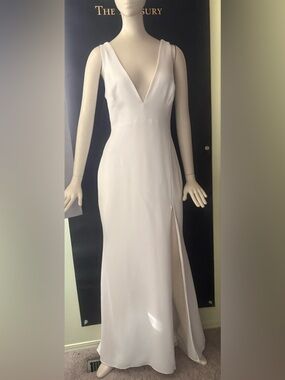 Park & Fifth White V-Neck Maxi Dress with Side Slit